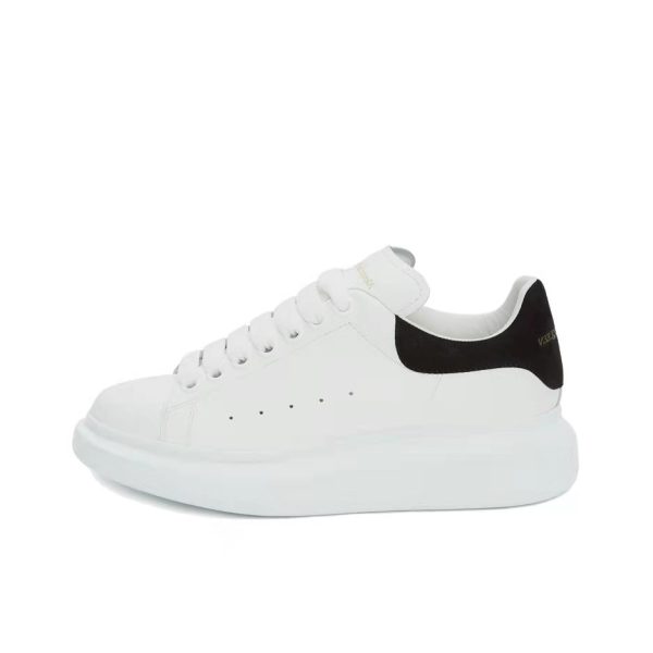 Alexander McQueen 厚底牛皮板鞋534278WHGP5 黑尾麂皮