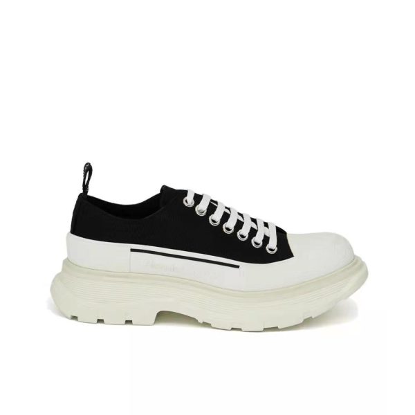 Alexander McQueen Tread Slick 繫帶休閒鞋黑色/白色：圖片 5