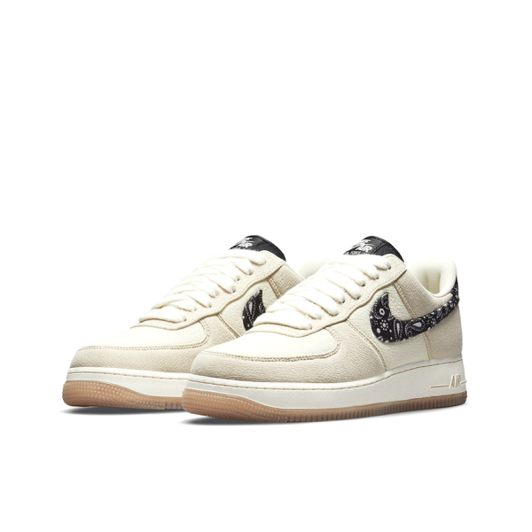 Nike AIR FORCE 1 LOW PAISLEY SWOOSH 米白腰果花