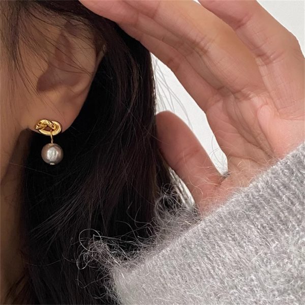 打結灰色珍珠耳環女s925銀針輕奢小眾設計耳環清冷氣質高級感耳飾：圖片 4
