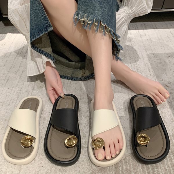 夾趾拖鞋女夏時尚外穿2025新款百搭休閒平底沙灘套趾高級感涼拖鞋：圖片 3