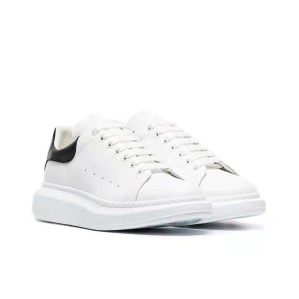 Alexander McQueen 厚底牛皮板鞋534278WHGP5 黑尾牛皮：圖片 2