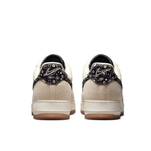 Nike AIR FORCE 1 LOW PAISLEY SWOOSH 米白腰果花：圖片 3
